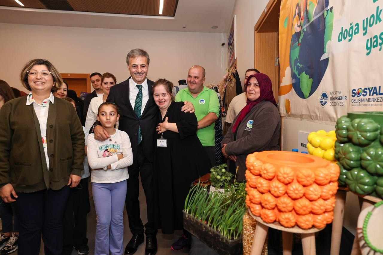 Başkan Alemdar miniklerin mezuniyet heyecanına ortak oldu - Sayfa 14