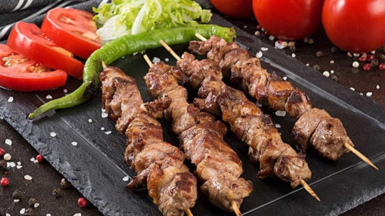 Gelinim Mutfakta Of Of Kebabı Tarifi - Of Of Kebabı nasıl yapılır?