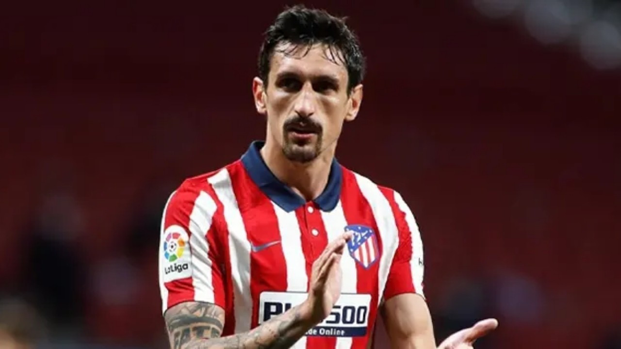 Trabzonspor'un yaptığı yeni transfer Stefan Savic kimdir? Stefan Savic futbol kariyeri nasıl?