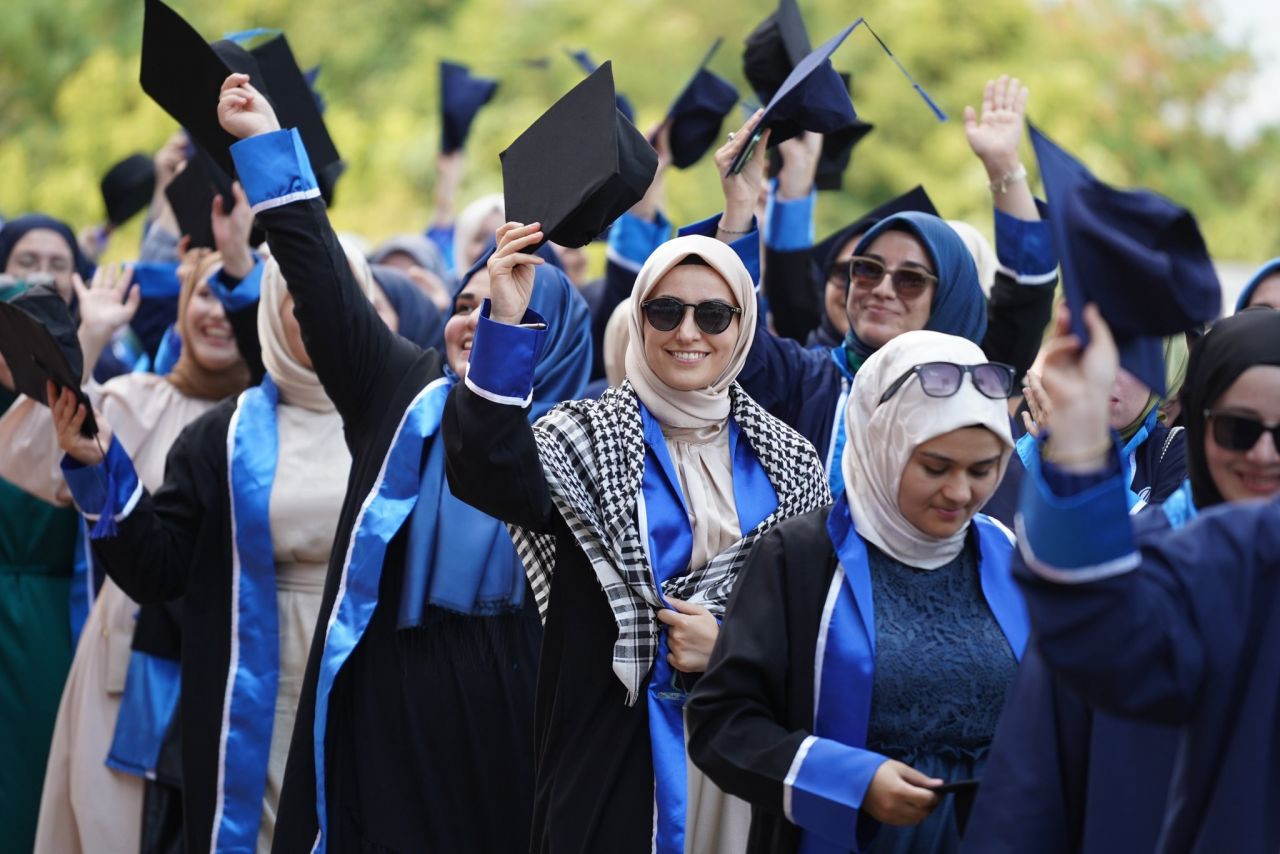 Sakarya üniversitesi mezuniyet heyecanı - Sayfa 7