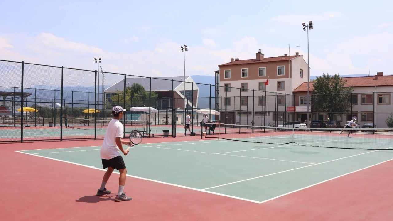 Sakarya’dan Ulusal Tenis Turnuvası Çıkarması