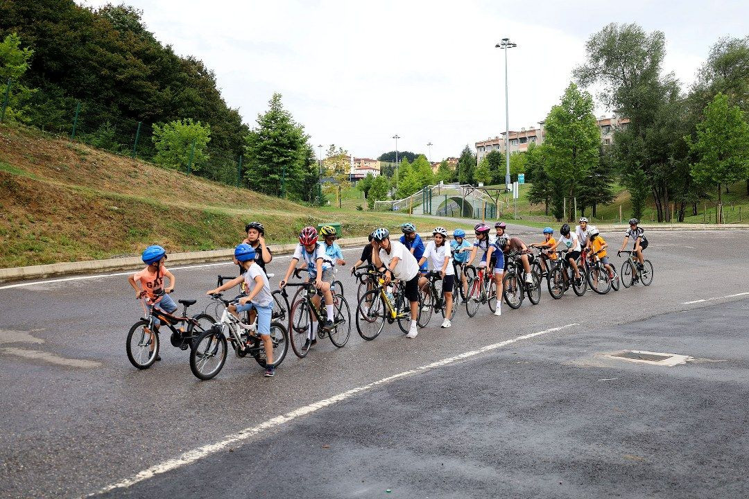 Geleceğin şampiyonları pedallarını keşfediyor - Sayfa 2