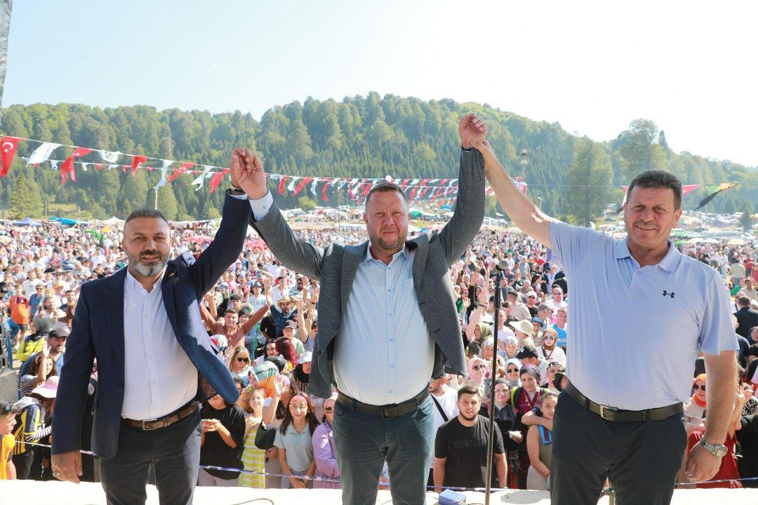 Akyazı Acelle Yaylası Şenlikleri'ne Ekin Uzunlar Geldi - Sayfa 6