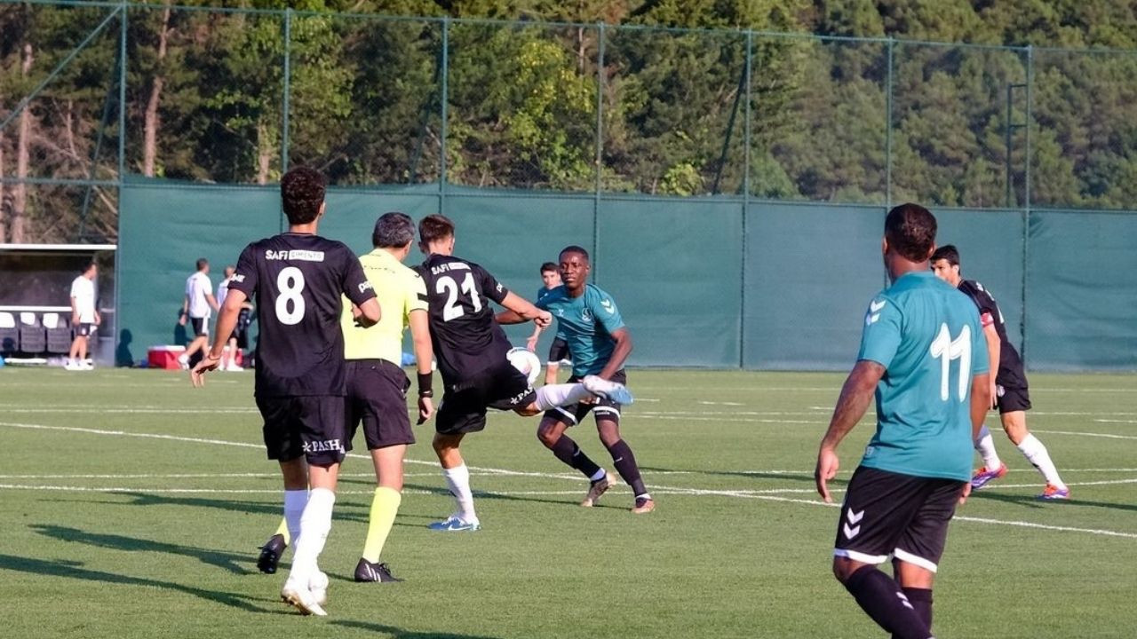 Sakaryaspor, Beşiktaş Karşısında 2-1 Yenildi