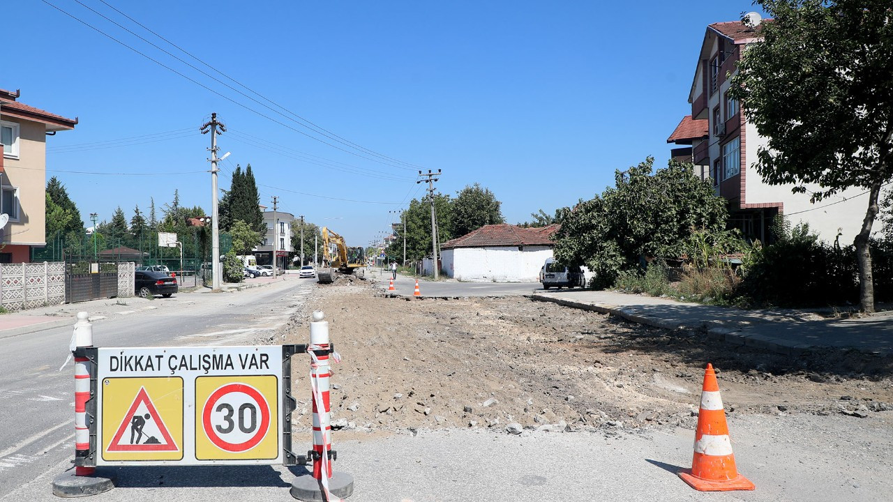 Erenler Küpçüler Caddesi’nde yenileme çalışmaları başladı