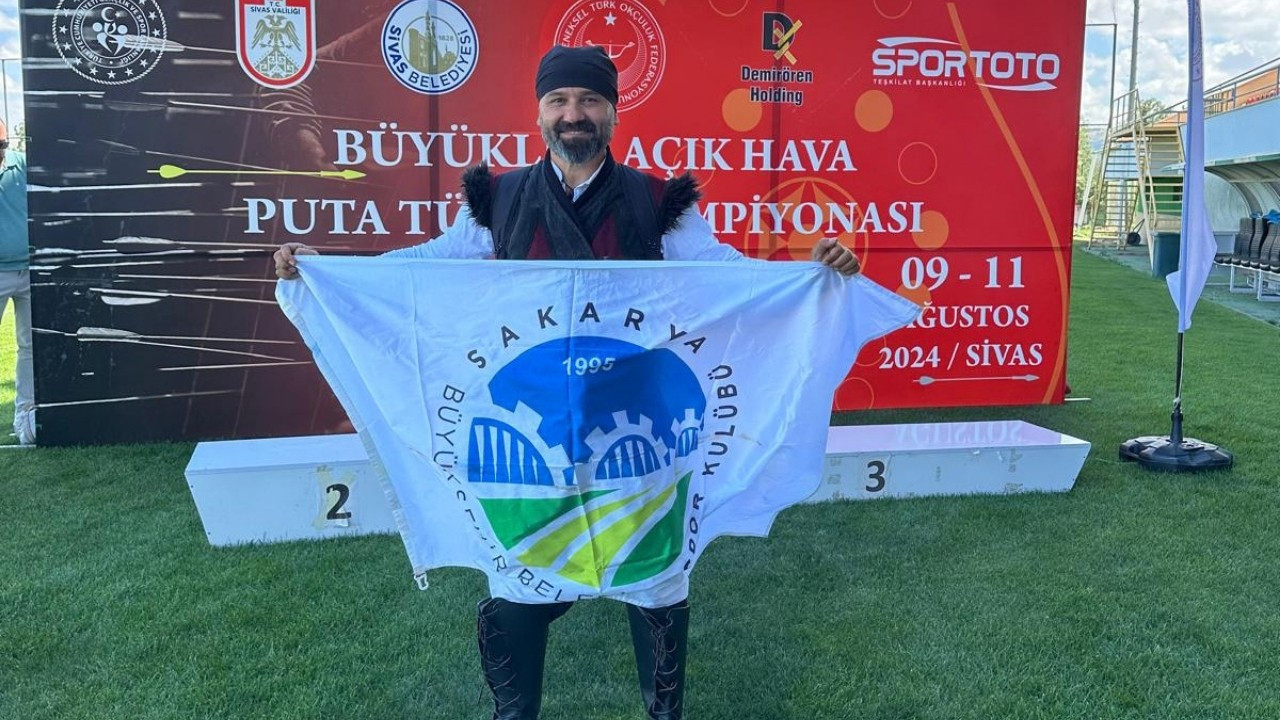 Büyükşehirli sporcu okçulukta Türkiye üçüncüsü oldu