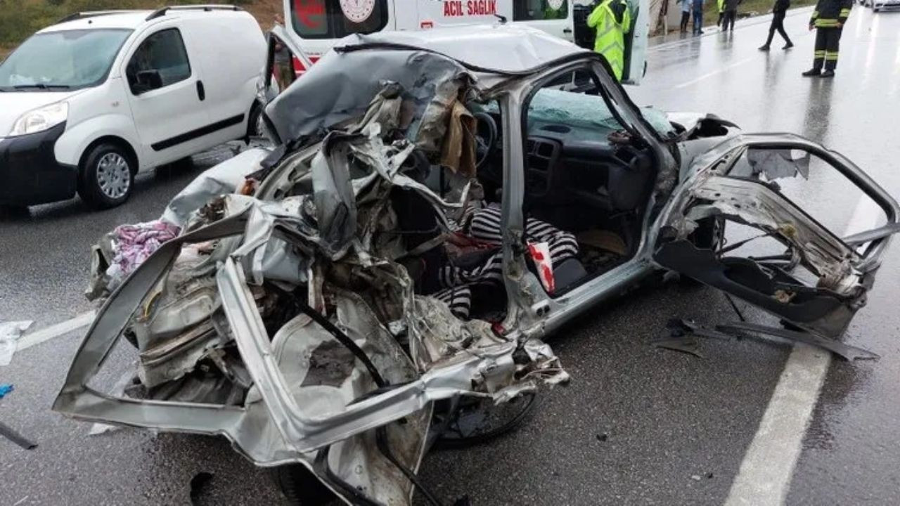 Samsun'da sağanak yağış kazaya neden oldu: 3 ölü, 2 si ağır 10 yaralı