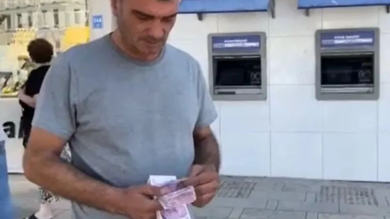 ATM tomar tomar para verdi: Gözlerine inanamayan adam bakın ne yaptı!