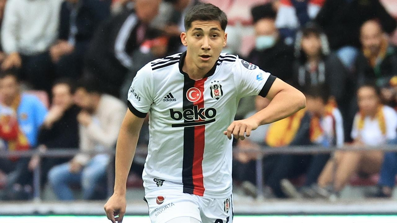 Emirhan İlkhan, Serie A'dan Süper Lig'e Dönüyor