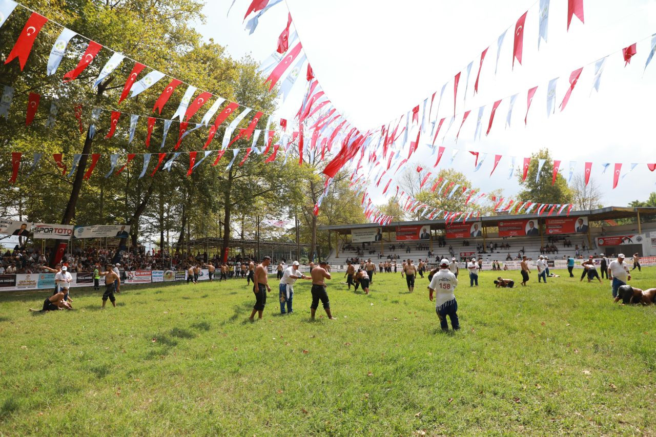 59. Akbalık Yağlı Güreşleri’nde başpehlivan Serdar Yıldırım - Sayfa 14