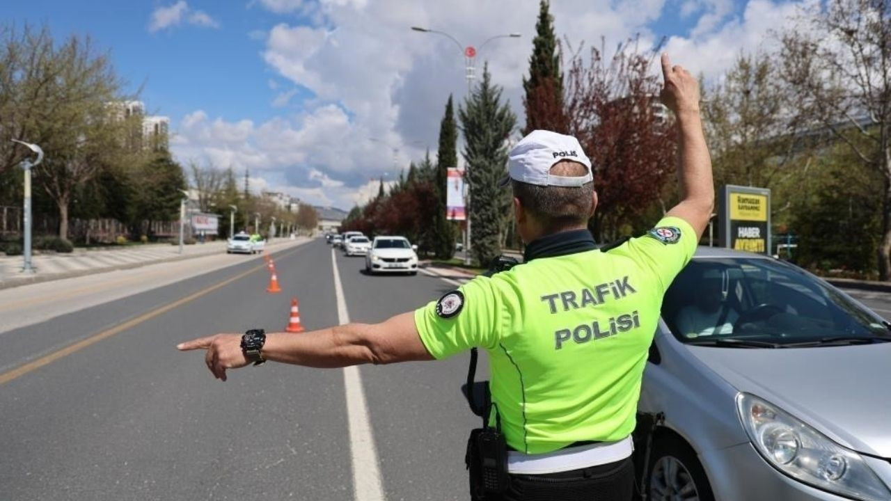 26 Araç sürücüsü alkollü yakalandı: 173 araç trafikten men edildi!