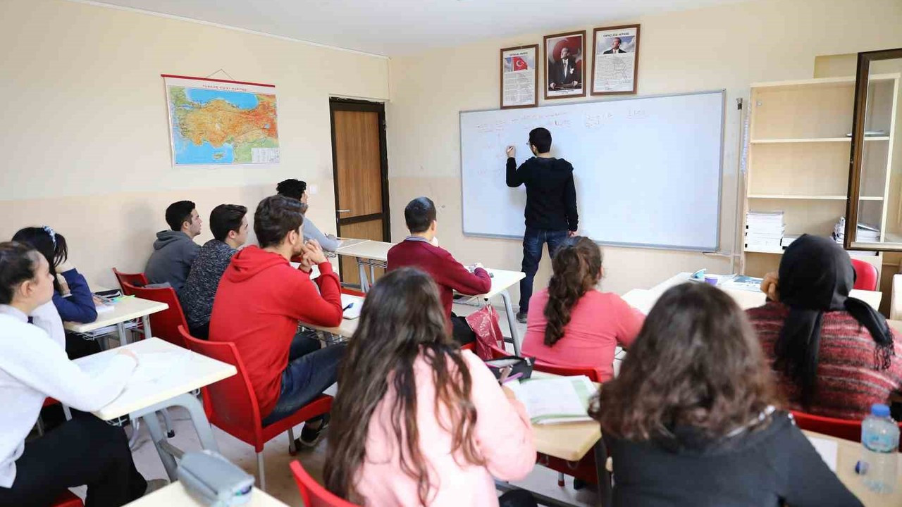 Sosyal Etkinlik Merkezlerinde yeni dönem kayıtları başladı