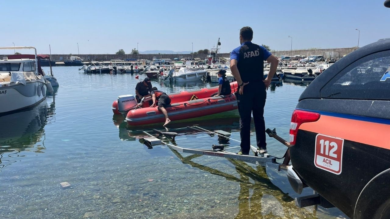 Yalova'da Denizde Kaybolan 2 Kişiyi Arama Çalışmaları Sürüyor