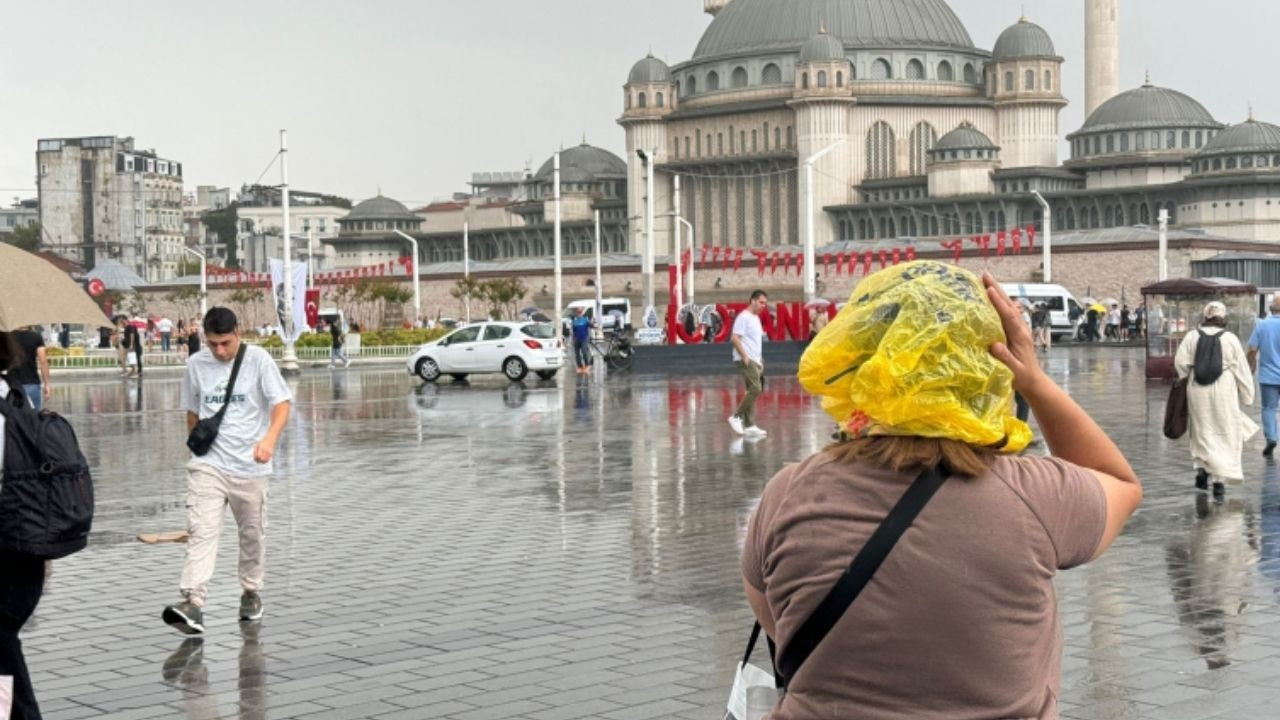 İstanbul'da Sağanak Yağış: Teleferik Seferleri İptal Edildi