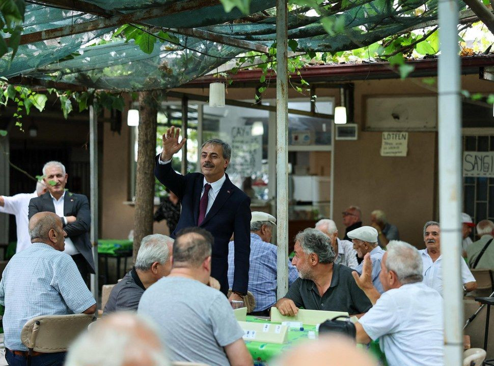 Yusuf Alemdar Sakarya’da vatandaşlarla kucaklaşıyor - Sayfa 1