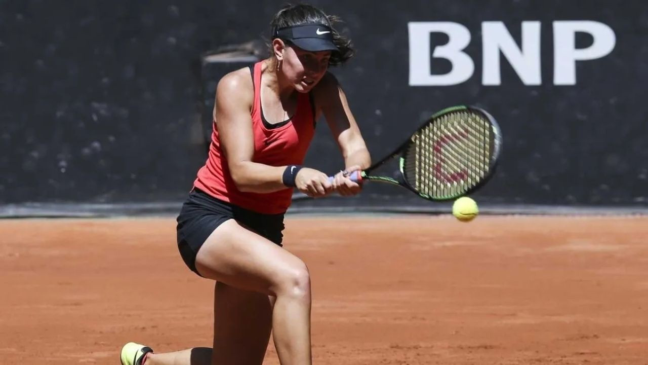 Ayla Aksu, İsviçre'deki TCCB Açık Kadınlar Tenis Turnuvası'nda Şampiyon Oldu