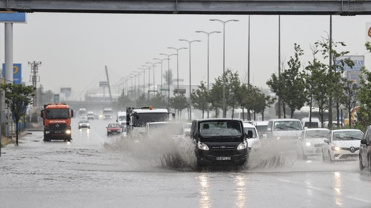 Ankara İçin Kuvvetli Yağış Uyarısı