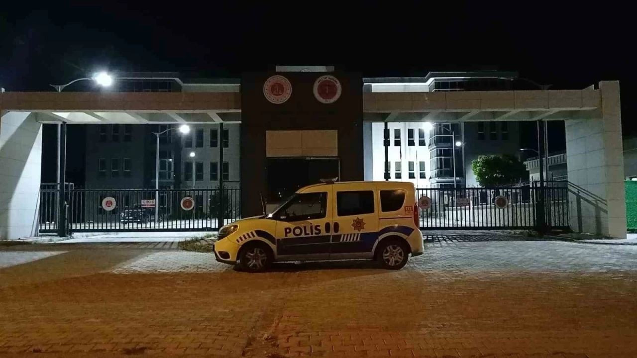 Erzurum'da Dehşet: Babası ve Kadın Arkadaşını Öldürdü