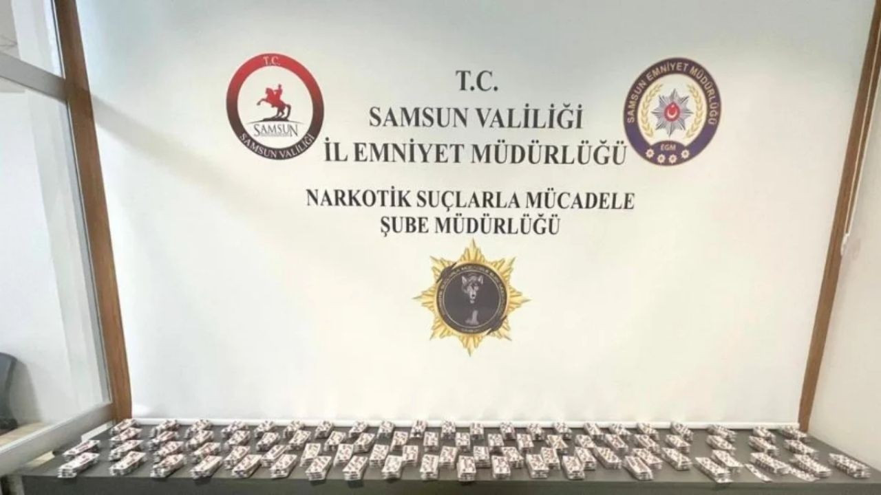 Samsun'da Bekçilerin Fark Ettiği Koliden Binlerce Uyuşturucu Hap Çıktı