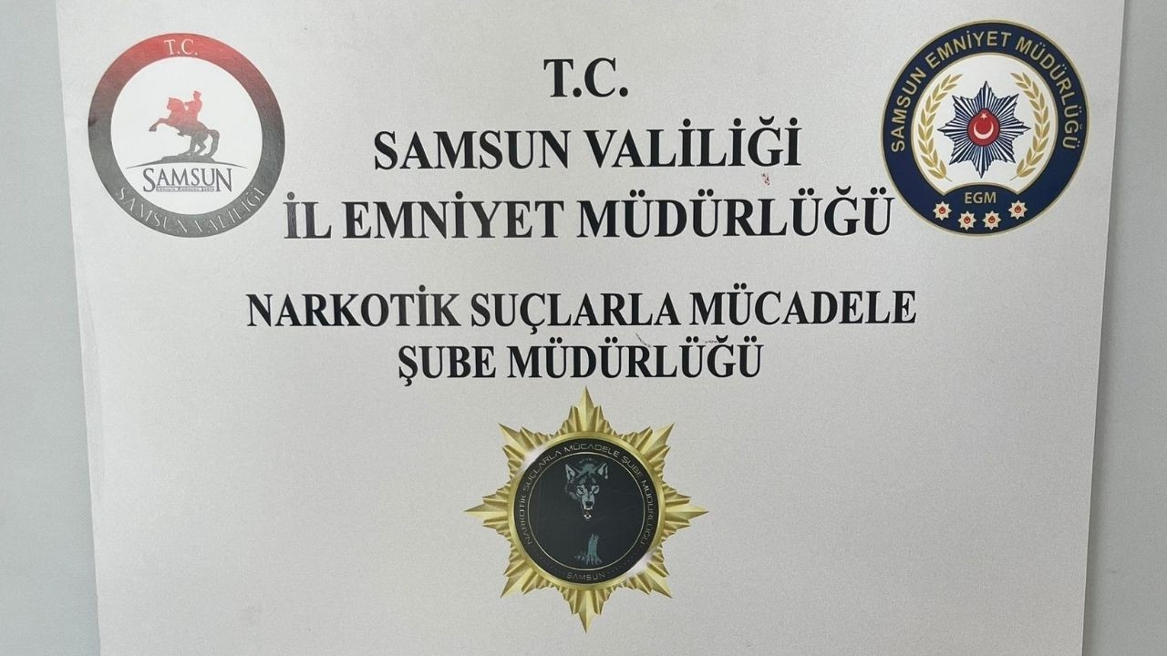 Samsun'da Boş Arazide Bulunan Koliden 4 Bin Adet Uyuşturucu Hap Çıktı