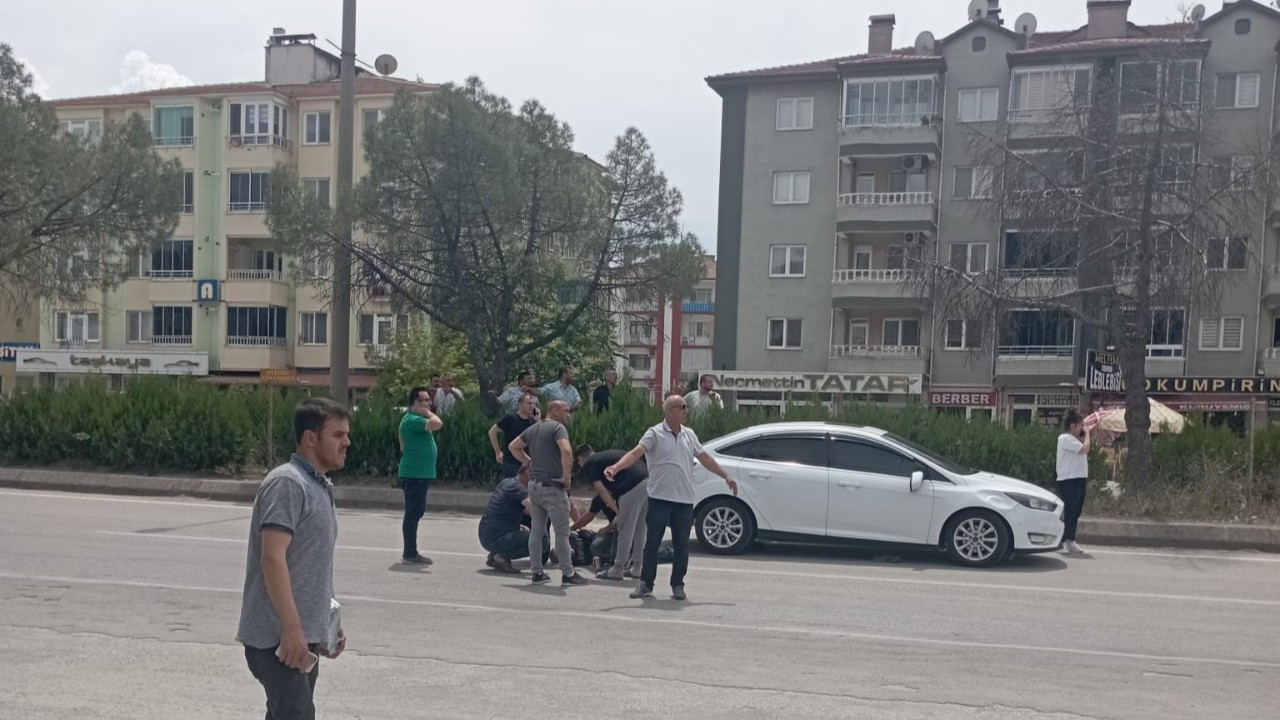 Yayaya çarpan motosiklet sürücüsü olay yerinden kaçtı