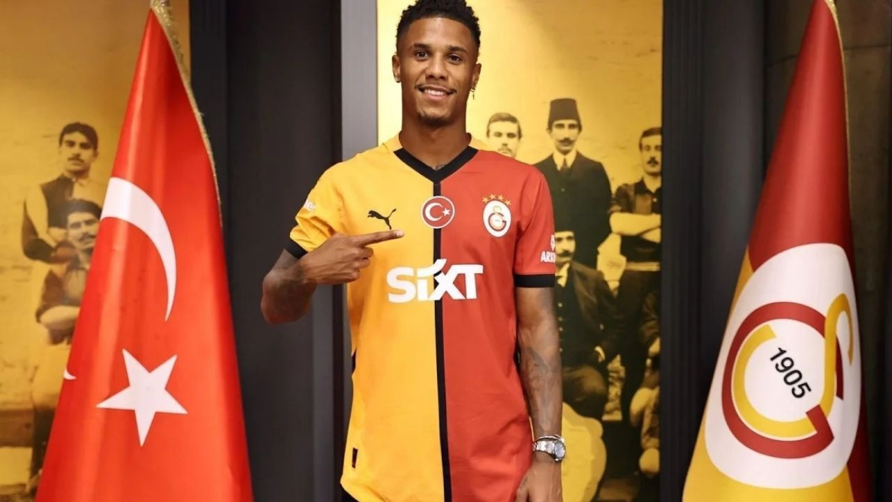 Ismail Jakobs Galatasaray'ın 4. Senegalli Futbolcusu Oldu