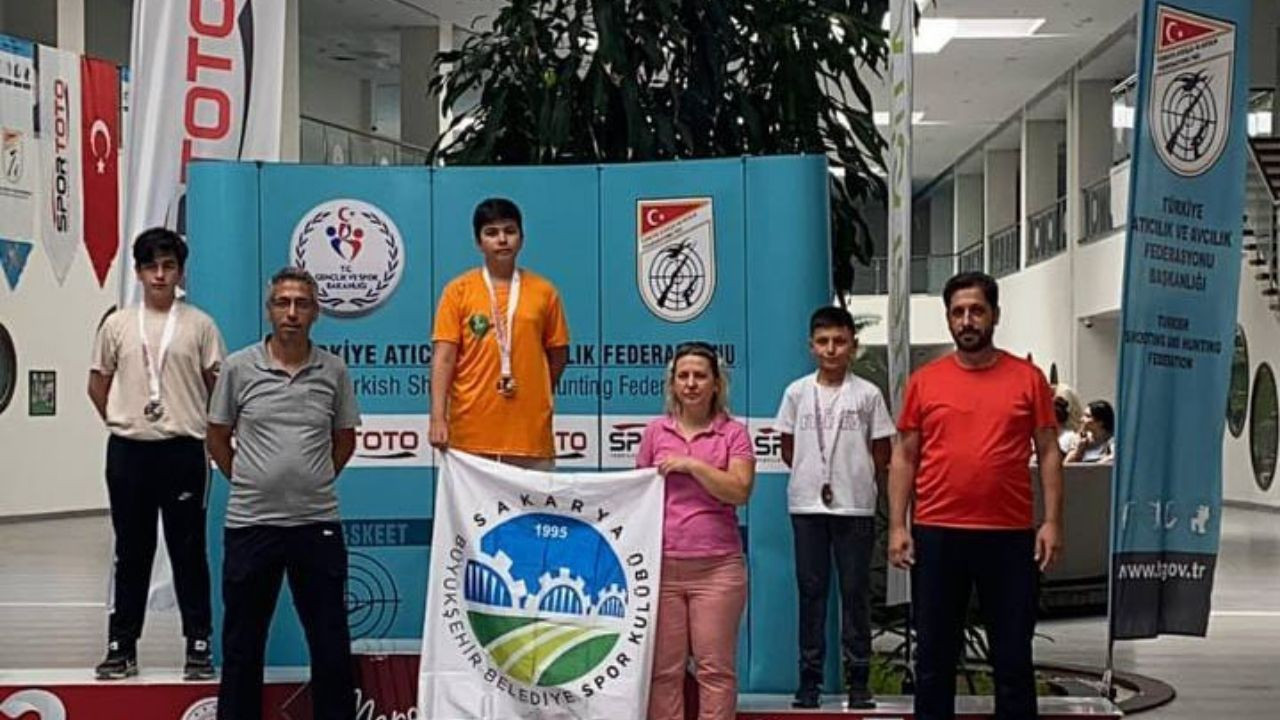 Büyükşehir sporcusu birincilikle Sakarya'yı gurulandırdı