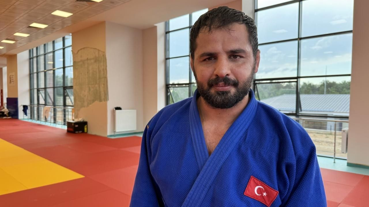 İbrahim Bölükbaşı, Paralimpik Oyunları'nda Altın Madalya Kazandı