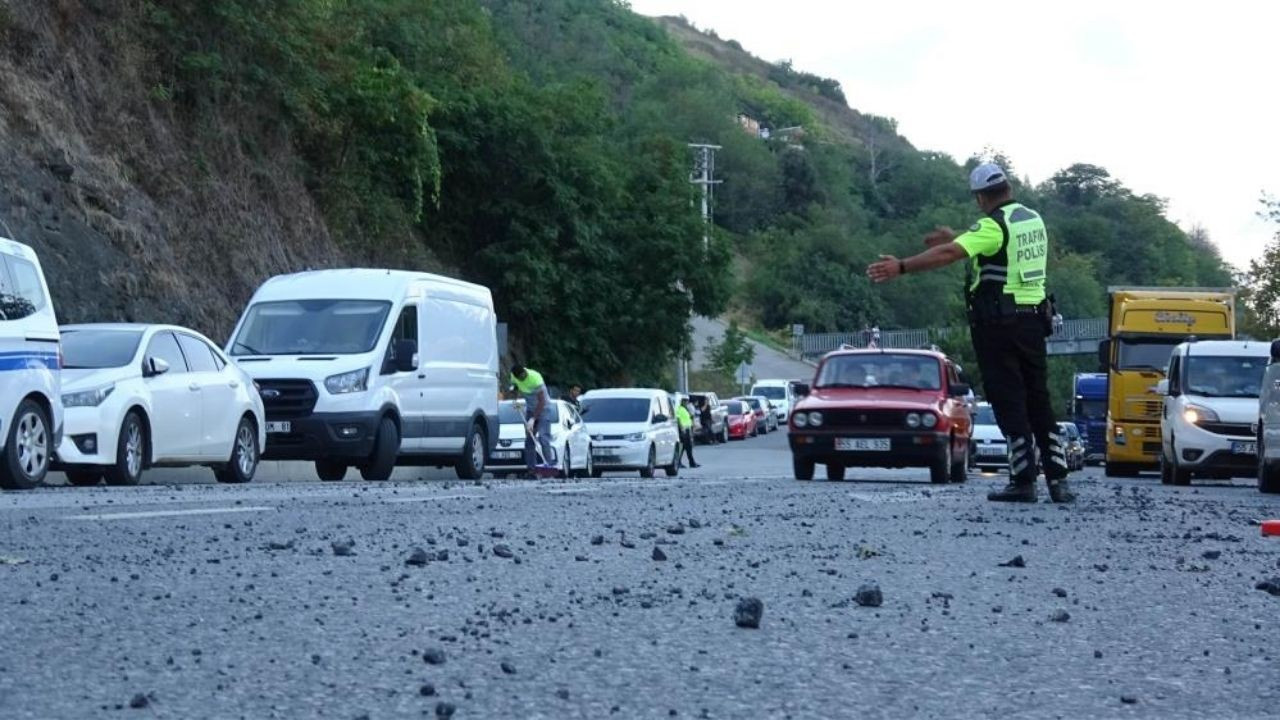 Samsun’da Taş Ocağında Patlama: Araçlara Taş Yağdı, 4 Kişi Yaralandı