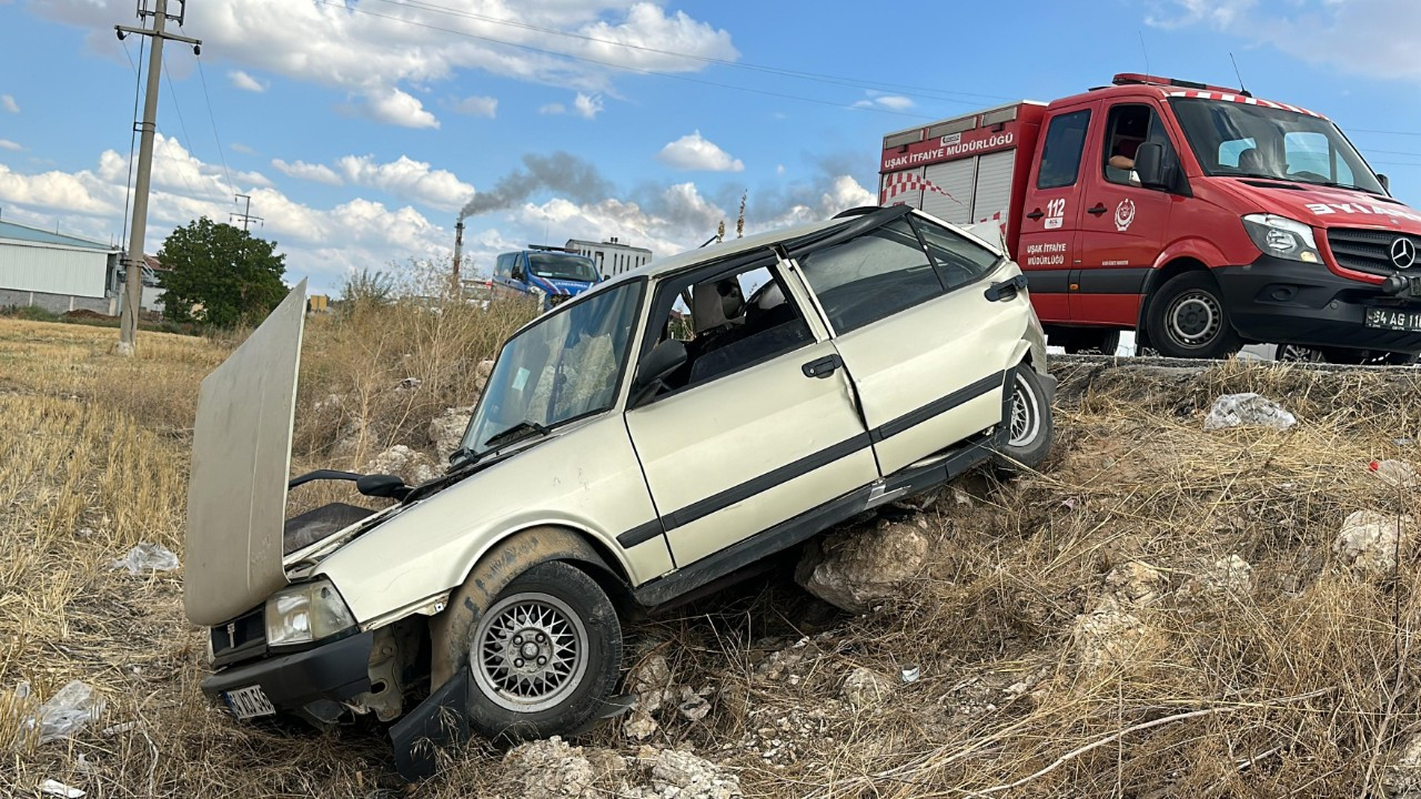 Uşak'ta Korkunç Çarpışma: 1 Ölü, 3 Yaralı