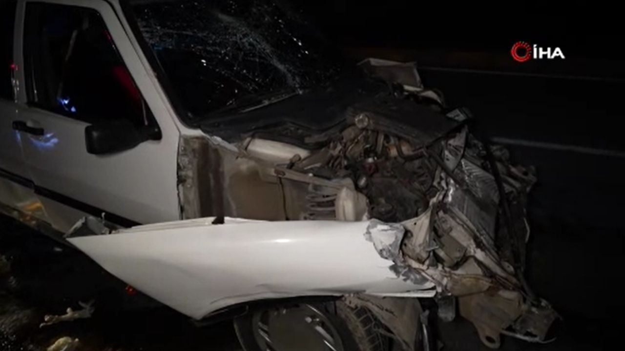 Kırıkkale'de Otomobil ve Kamyon Çarpıştı: 3 Yaralı