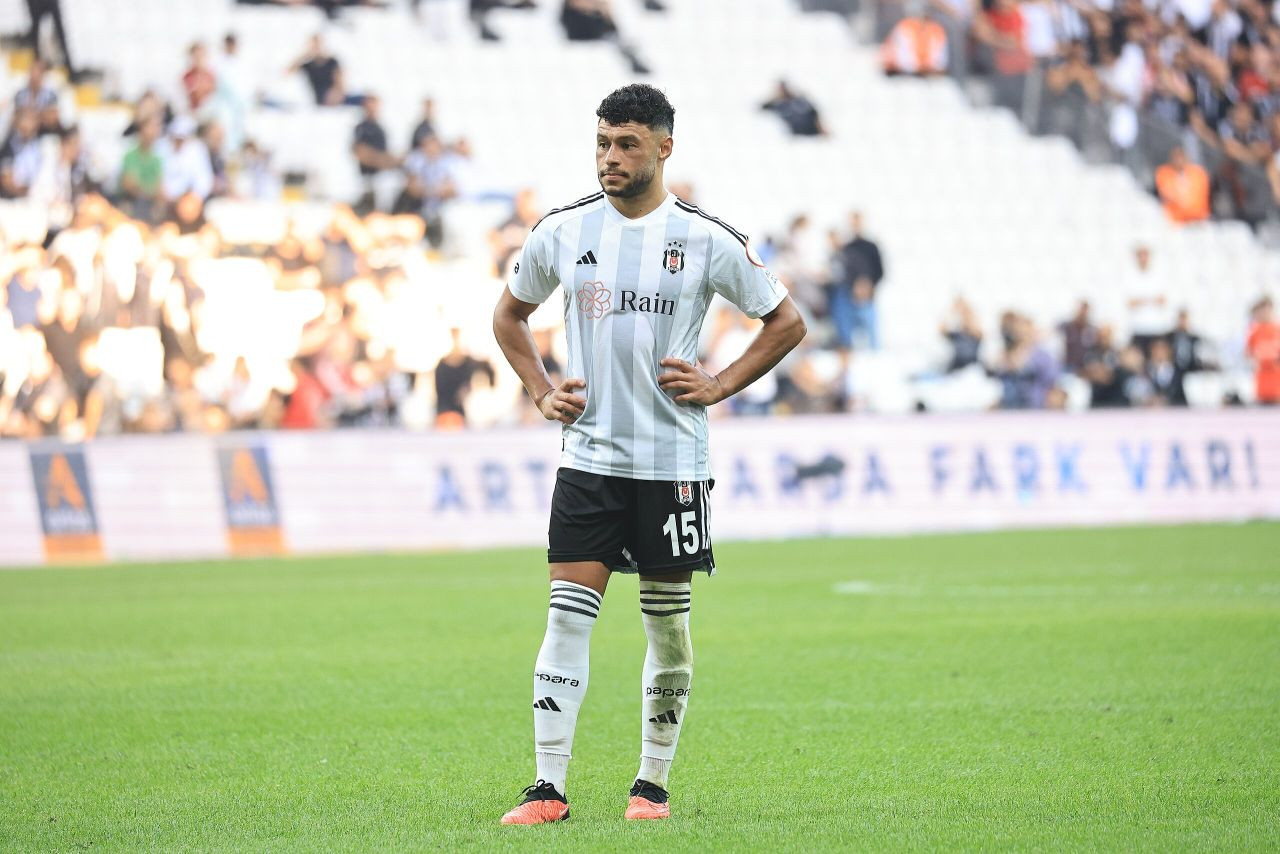 Alex Oxlade-Chamberlain Beşiktaş'ta Kalıyor: İki Teklifi Reddetti - Sayfa 1