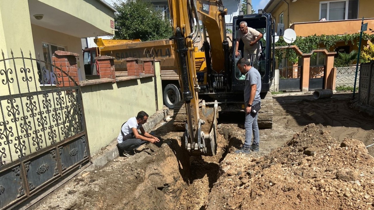 Erenler’de Alt ve Üstyapı Çalışmaları Hız Kesmeden Devam Ediyor