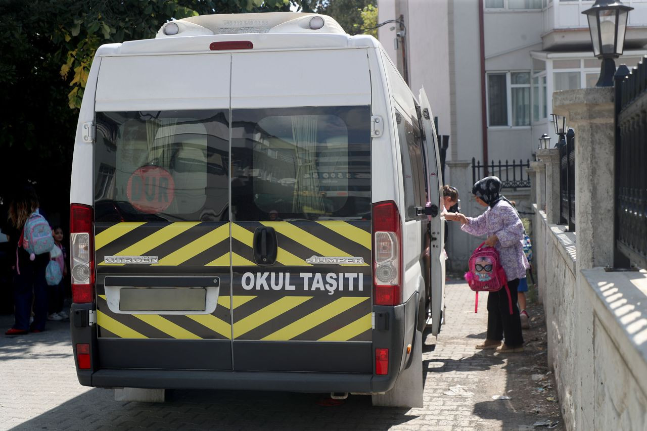 Büyükşehir'den Okul Çevrelerinde Güvenlik Tedbirleri: Huzurlu Eğitim İçin Denetimler Sıklaştı - Sayfa 8