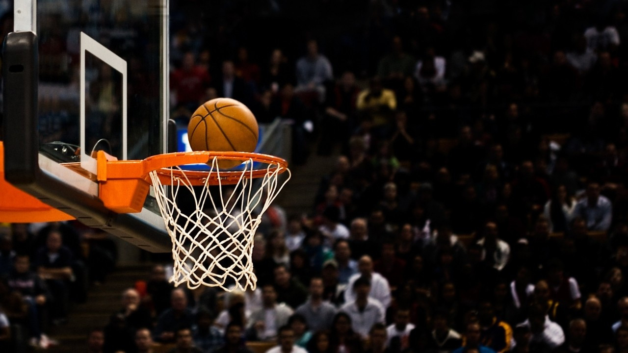 Tofaş - Anadolu Efes basketbol maçı canlı izle!