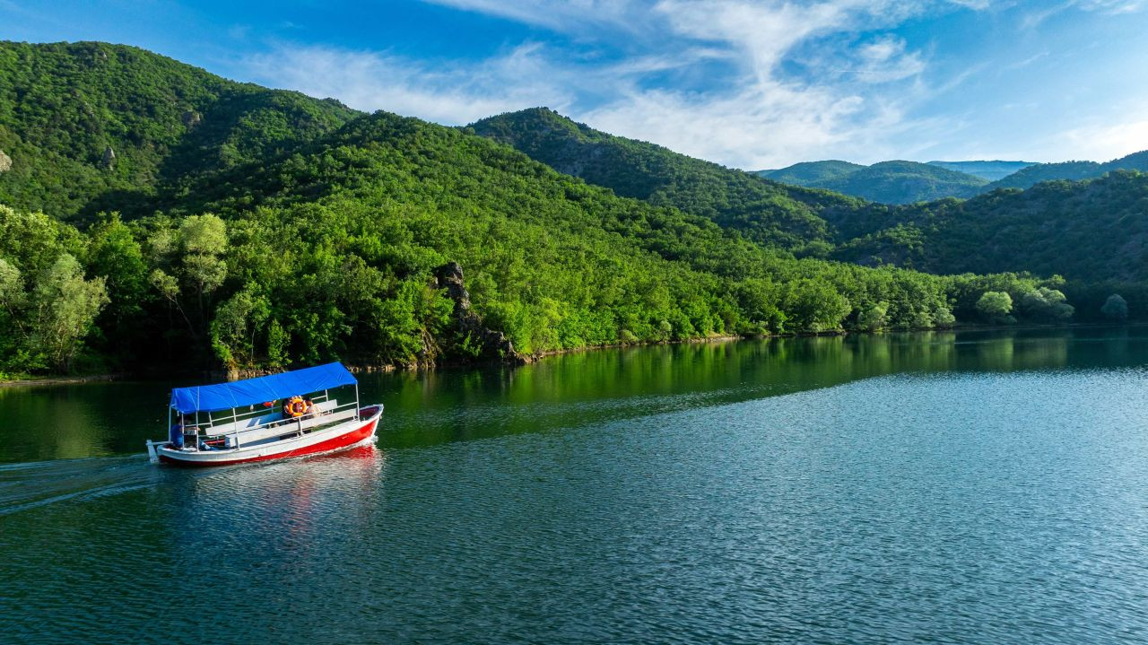 Bob Ross Tablolarını Andıran Manzarada Sportif Olta Balıkçılığı Keyfi - Sayfa 5