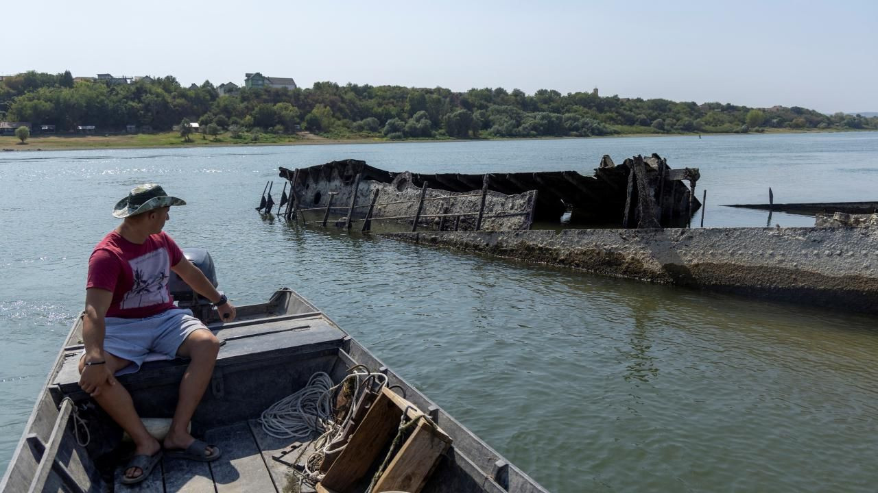 Tuna Nehri'nde Suyun Çekilmesiyle Alman Savaş Gemisi Gün Yüzüne Çıktı - Sayfa 6