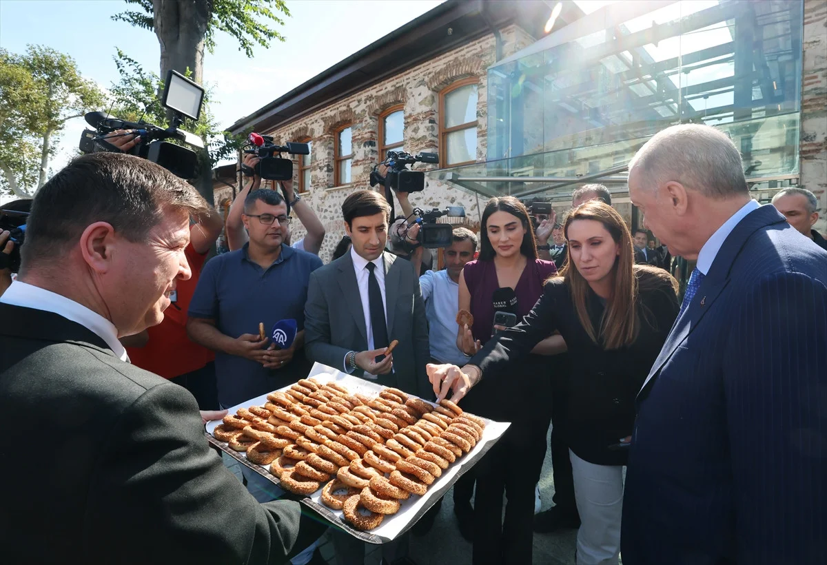 Cumhurbaşkanı Erdoğan'dan Gazetecilere Kandil Simidi İkramı - Sayfa 3