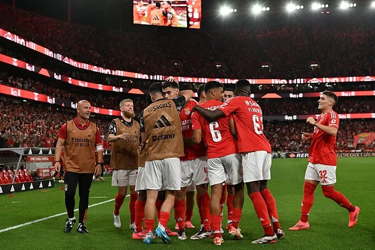 Kerem Aktürkoğlu Benfica'da İlk Maçında Göz Kamaştırdı! Tribünler Ayakta Alkışladı - Sayfa 11