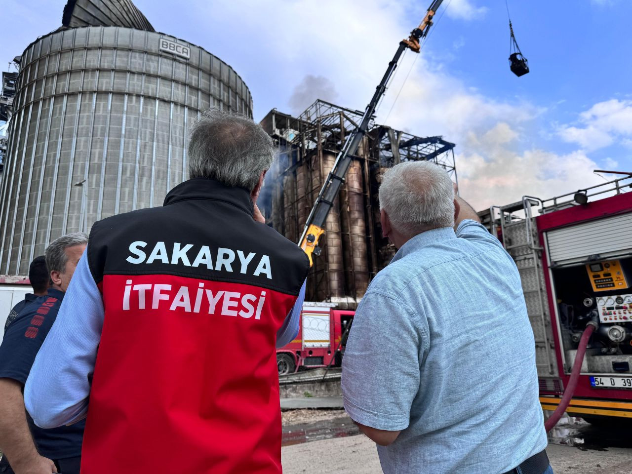 Başkan Yusuf Alemdar'dan Fabrikadaki Yangınla İlgili Açıklama: "Kontrol Altına Aldık" - Sayfa 6