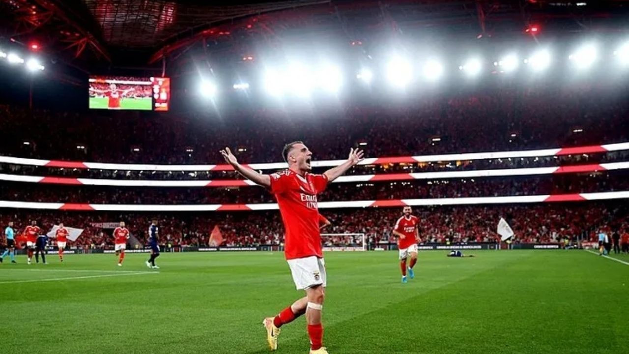 Kerem Aktürkoğlu Benfica'da İlk Maçında Göz Kamaştırdı! Tribünler Ayakta Alkışladı