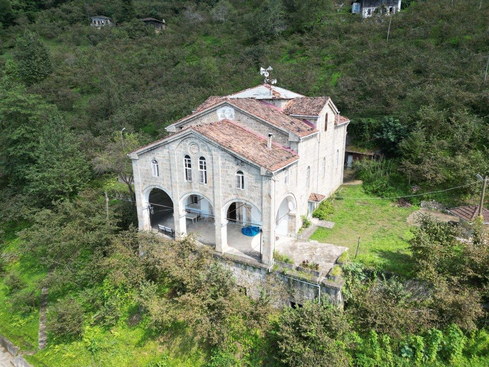 Yaklaşık bir asırdır cami olarak hizmet veriyor - Sayfa 2