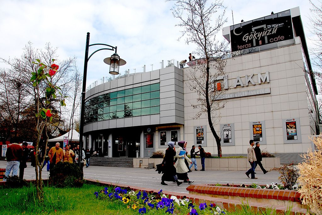 AKM Eski Günlerine Dönüyor: Şehrin Hafızası Yeniden Canlanacak - Sayfa 1