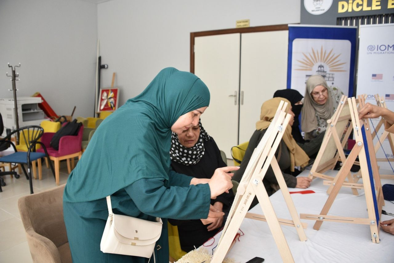 Siverek'te Suriyeli kadınlara yönelik meslek kursları devam ediyor - Sayfa 4