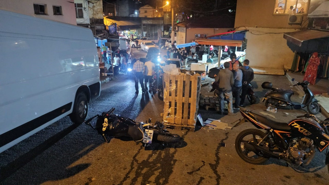 Ehliyetsiz Motosikletli Kendini Durdurmak İsteyen Polisi Ezdi