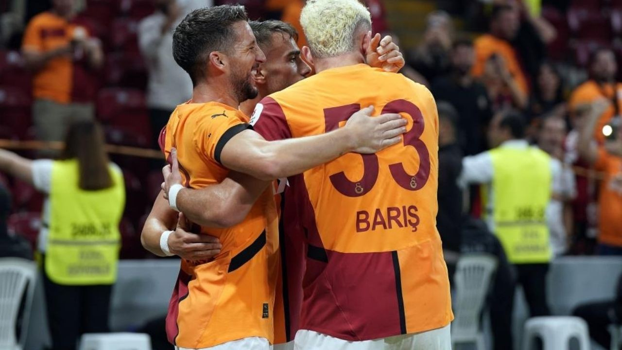 Galatasaray, Gaziantep FK'ya Karşı İlk Yarıyı 2-0 Önde Kapattı