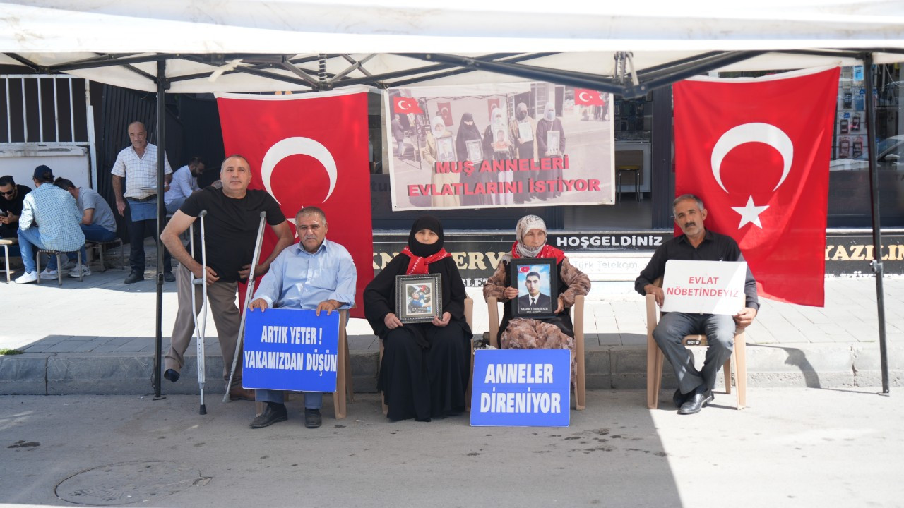 Muş'ta annelerin evlat nöbeti 163. haftaya girdi