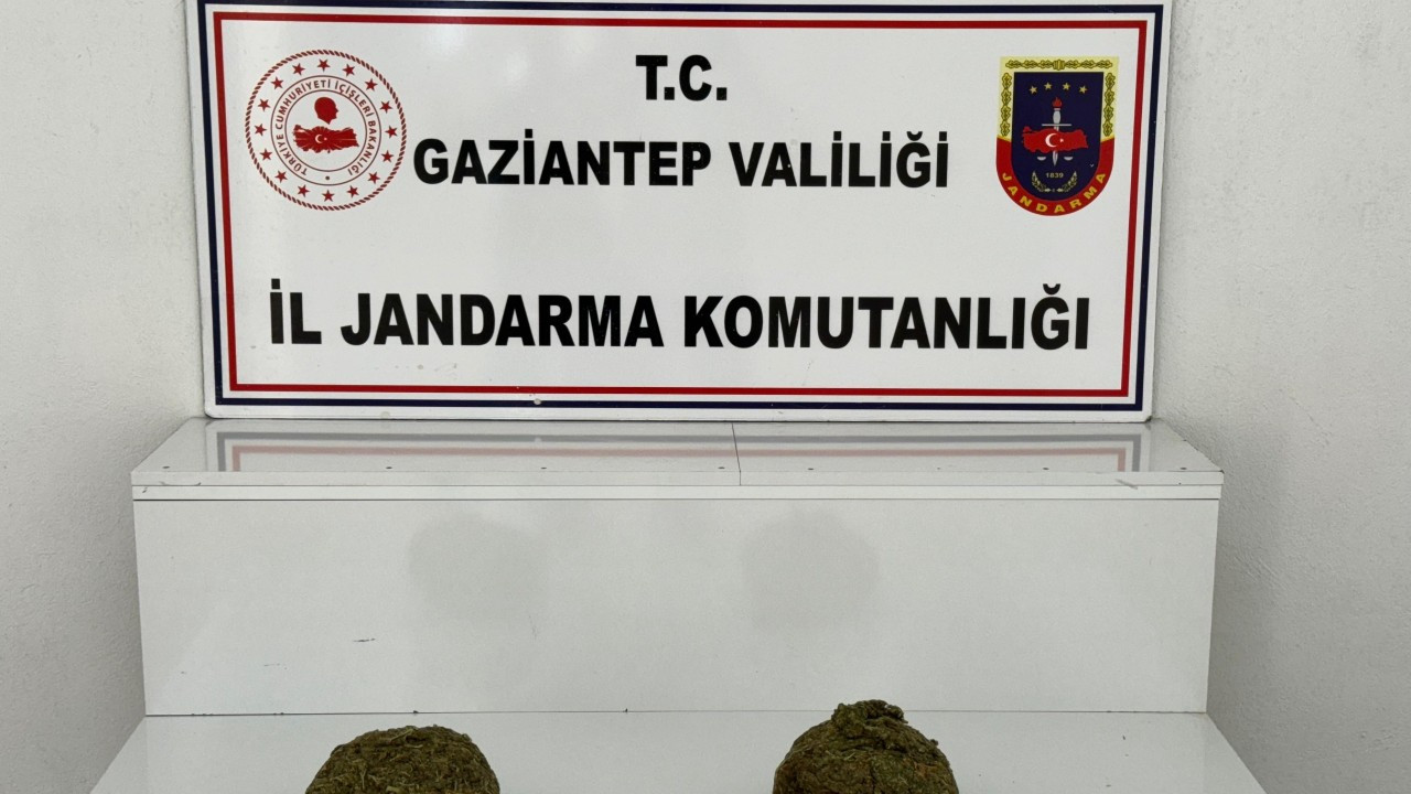 Gaziantep'te Araçta 1 Kilo Esrar Bulundu, 1 Kişi Gözaltına Alındı