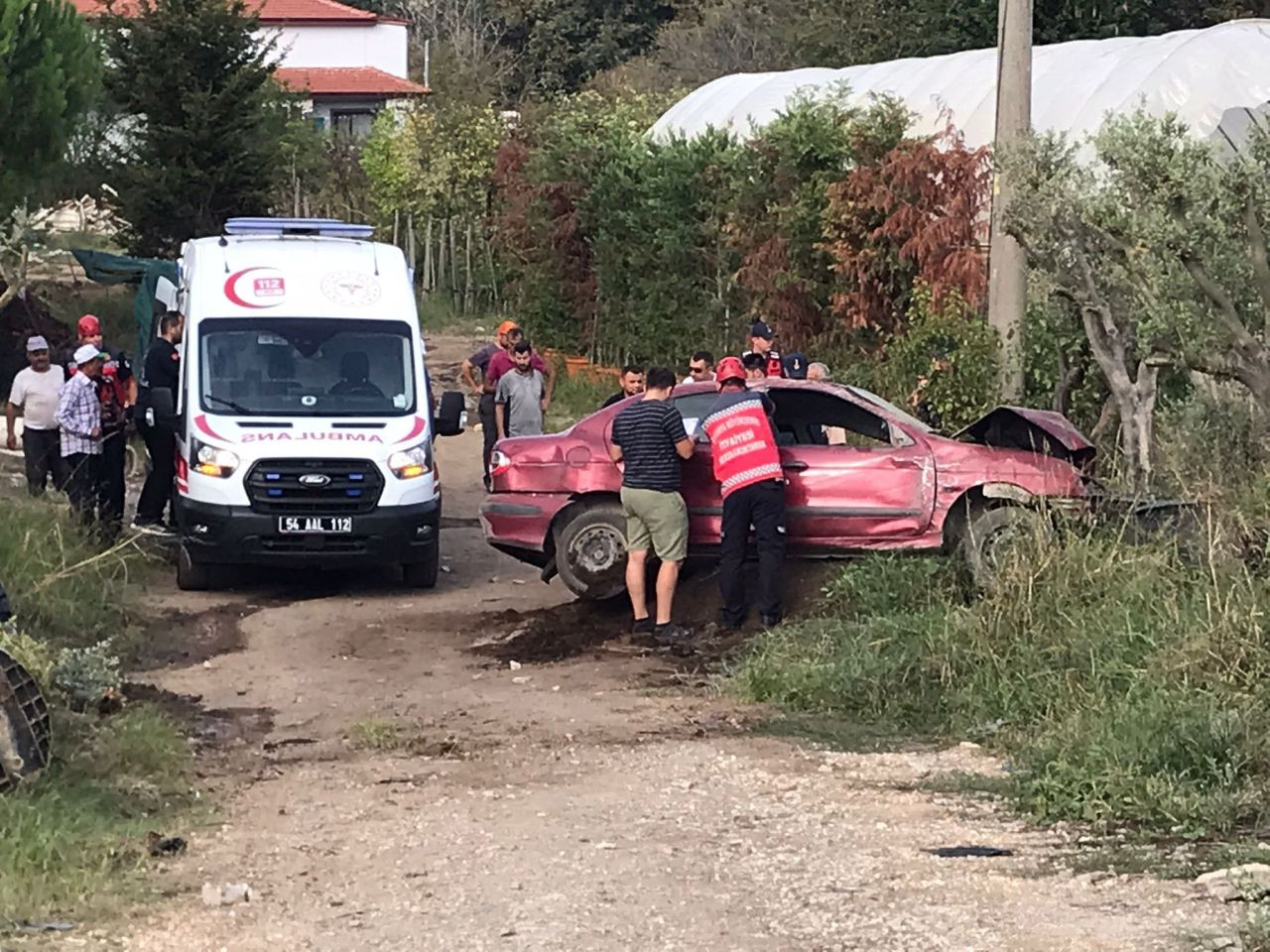 Yoldan Çıkan Araç Fidanlığa Uçtu: Sıkışan Sürücü Kurtarıldı - Sayfa 6