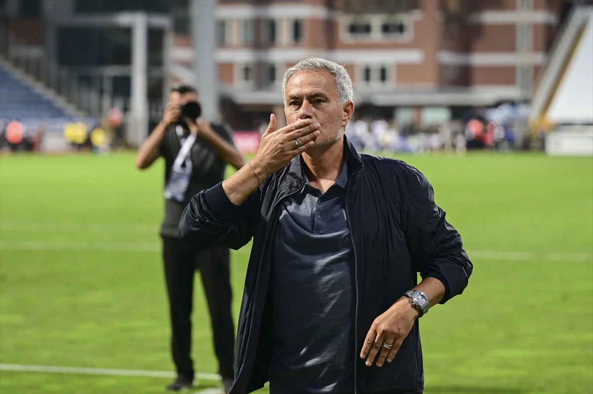 Mourinho ve Okan Buruk'un Derbi Taktikleri Belli Oldu - Sayfa 6